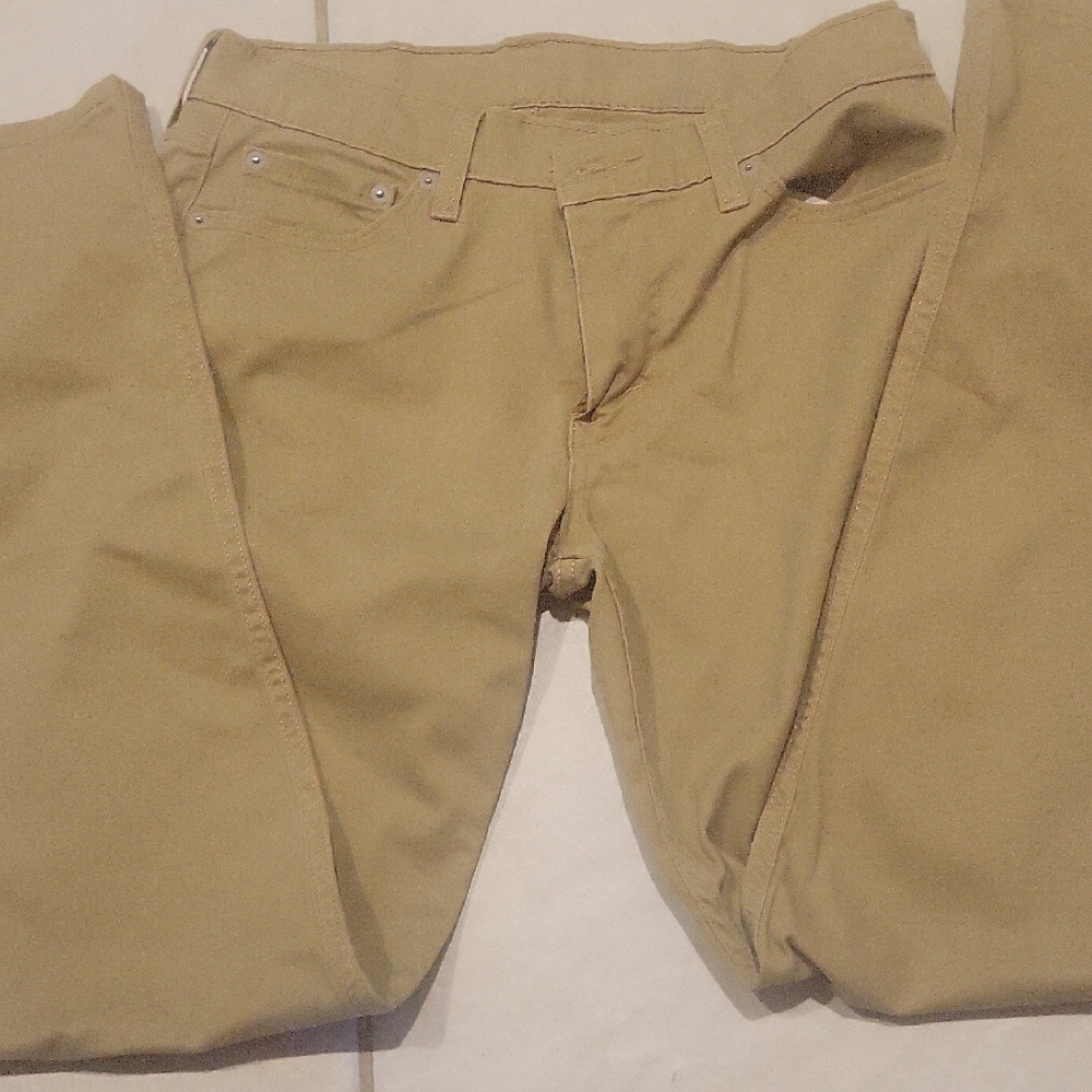 Signature by Levi Strauss Men's Khaki Chinos